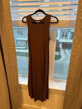 nine britton Brown Ribbed Tank Maxi Dress